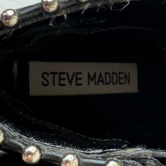 Steve Madden Edgy Black Leather Studded Block Heel Ankle Booties Sz 7 - Picture 11 of 16